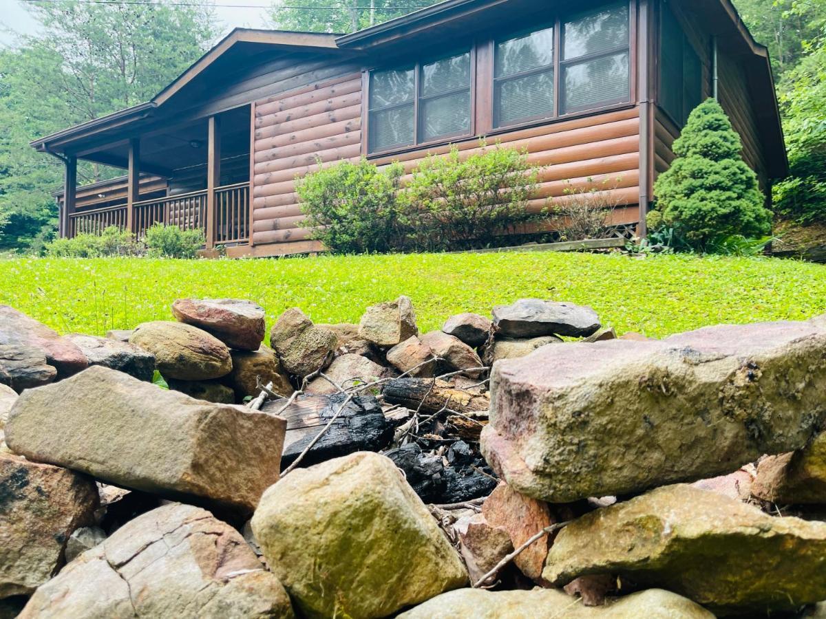 Smoky Mountain Enchanting Haven 3br2ba * Sevierville