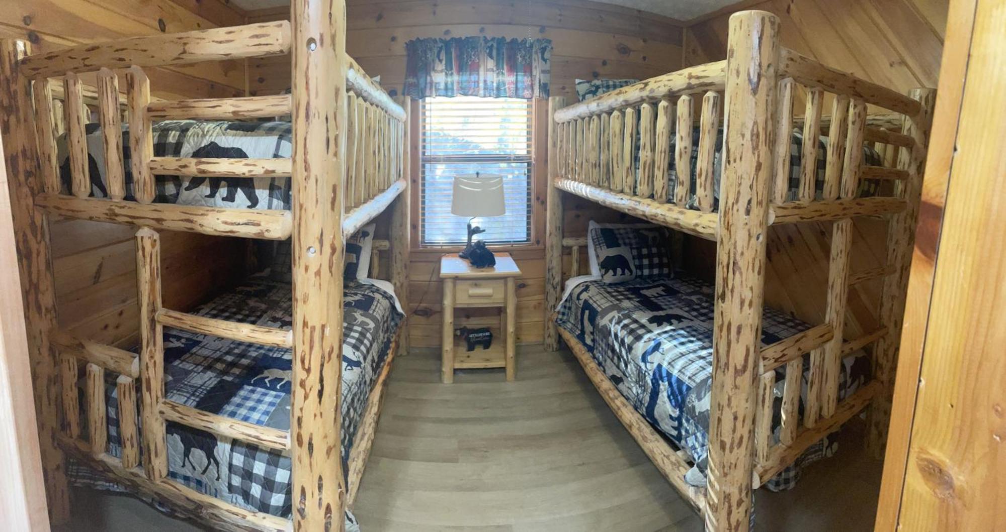 Smoky Mountain Enchanting Haven 3br2ba Holiday home